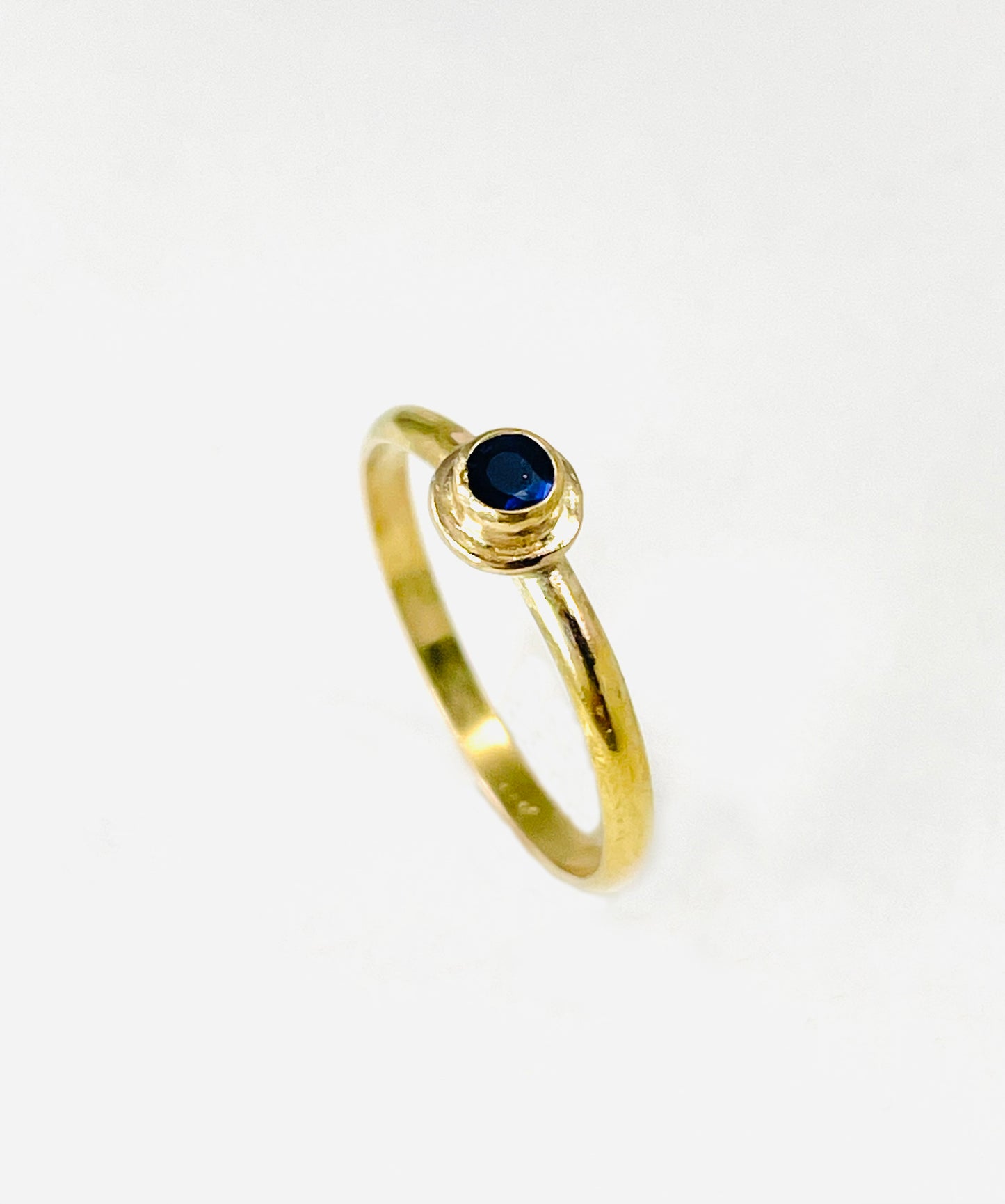 14K gold and blue sapphire stacking ring