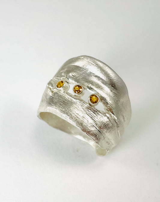 Sterling silver Mitsuro HIkime ring with faceted citrines