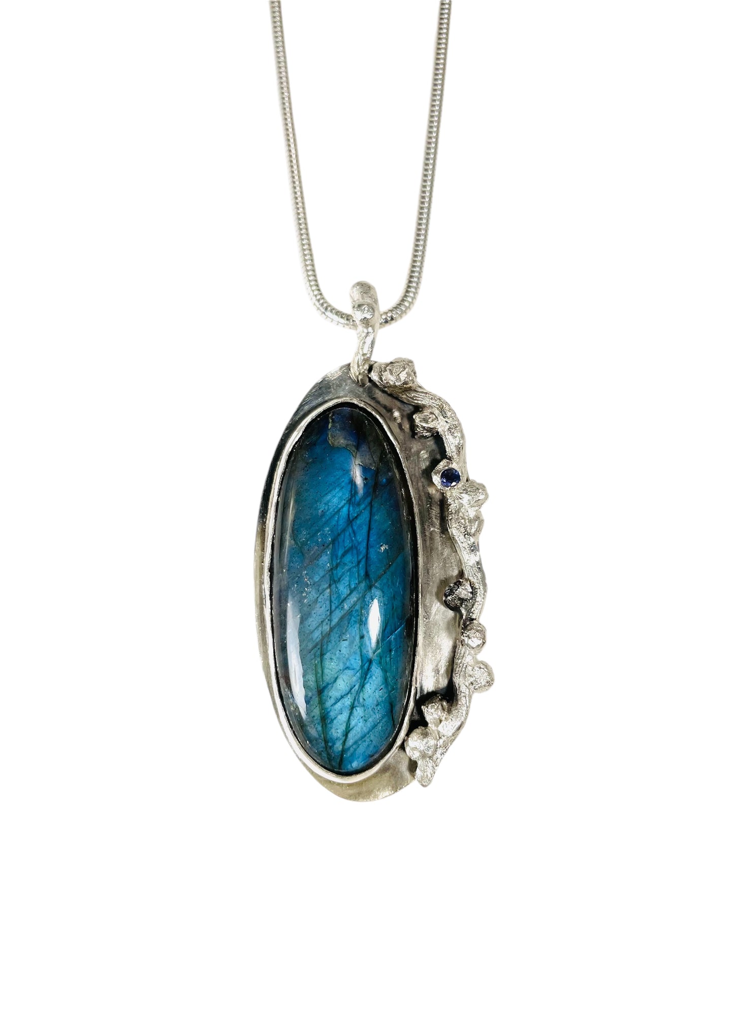 Sterling silver and labradorite pendant