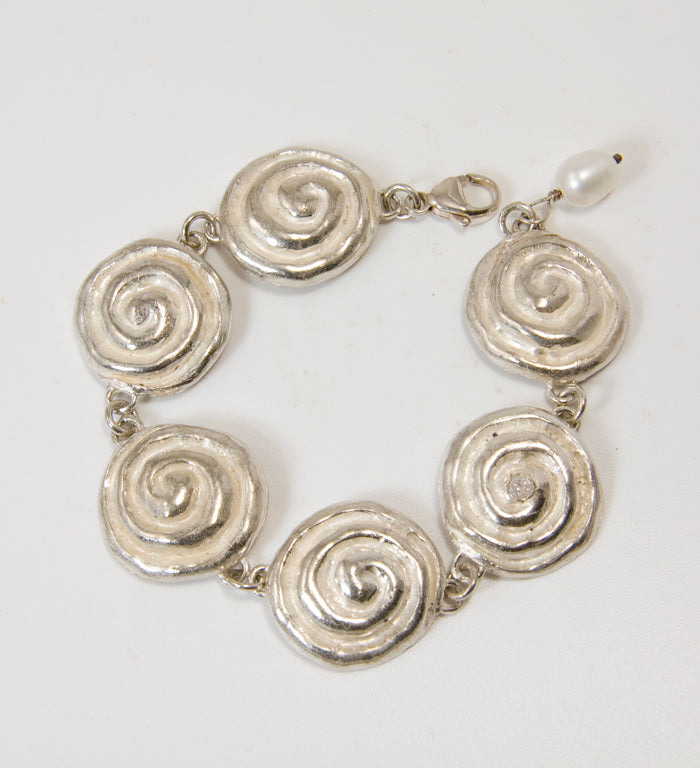 Sterling silver torca shells bracelet