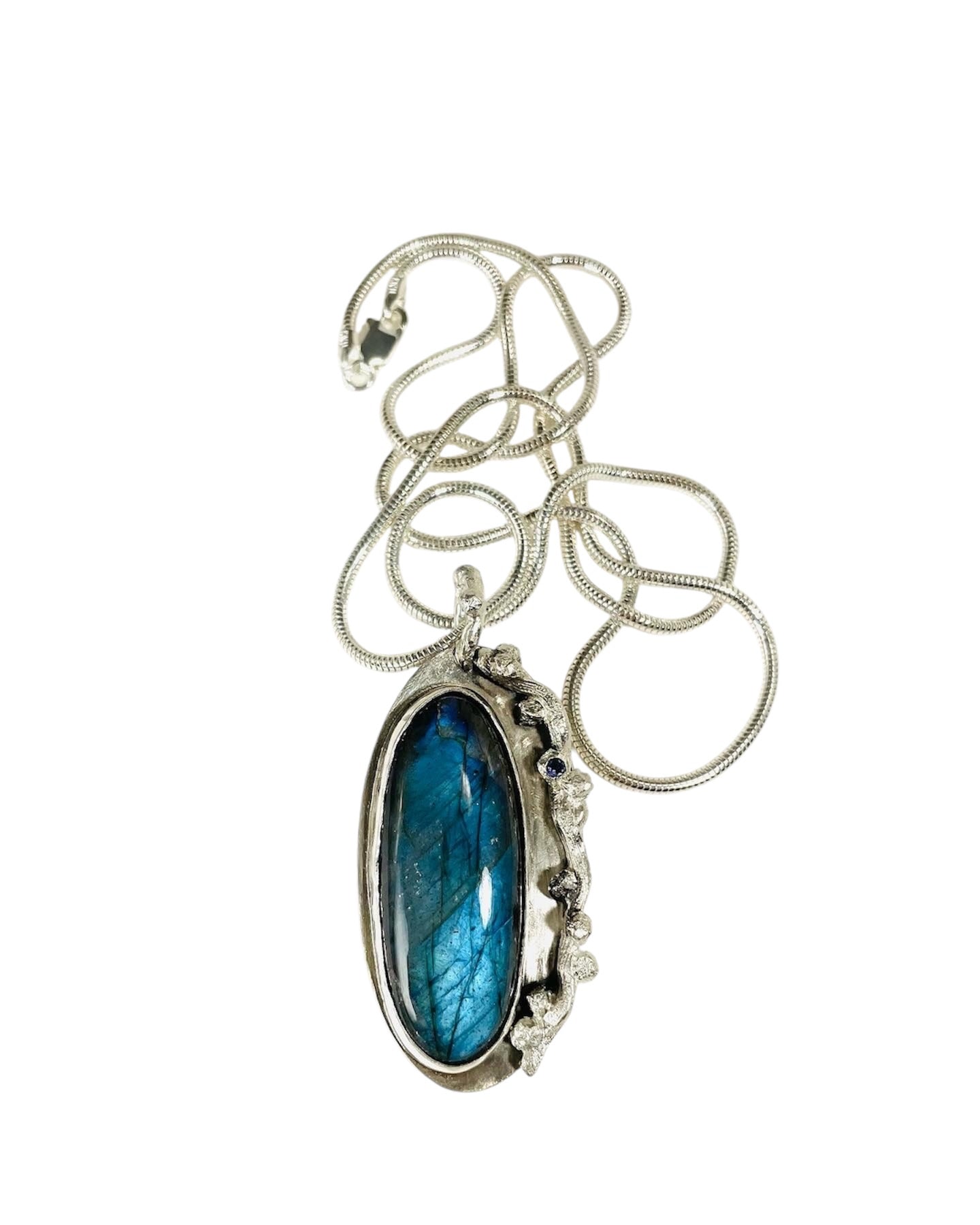 Sterling silver and labradorite pendant