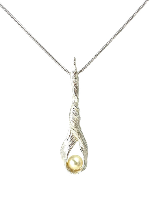 Sterling silver Mitsuro HIkime pendant with pearl